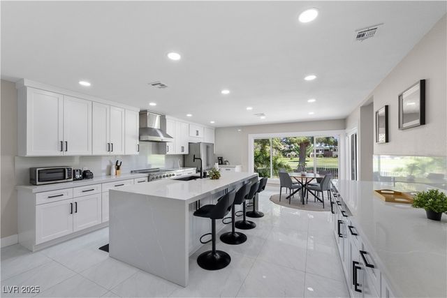 3482 Pueblo Way, Las Vegas, NV 89169