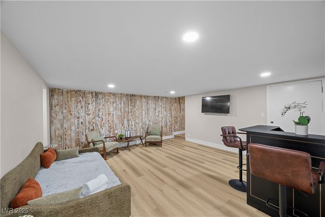 3482 Pueblo Way, Las Vegas, NV 89169