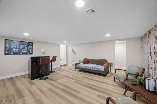 3482 Pueblo Way, Las Vegas, NV 89169