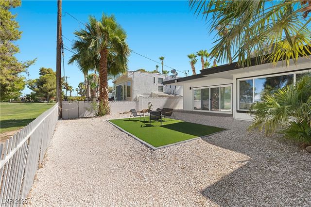 3482 Pueblo Way, Las Vegas, NV 89169