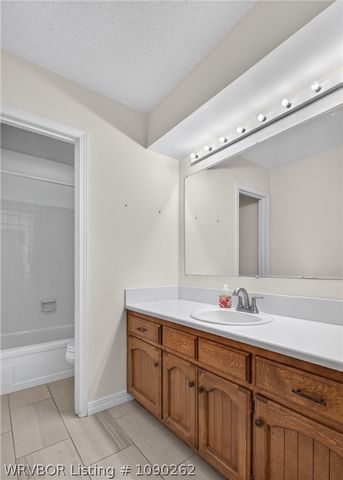 1804 Brooken Hill Drive, Fort Smith, AR 72908