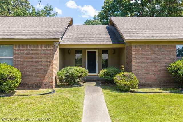 1804 Brooken Hill Drive, Fort Smith, AR 72908