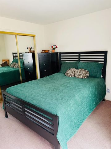 606 Village Dr, Galt, CA 95632