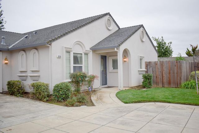 606 Village Dr, Galt, CA 95632
