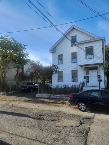 41 Butterfield St, Lowell, MA 01854
