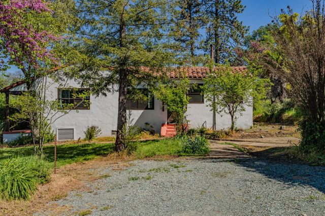 12280 Old Ridge Rd, Sutter Creek, CA 95685