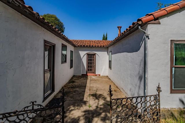 12280 Old Ridge Rd, Sutter Creek, CA 95685