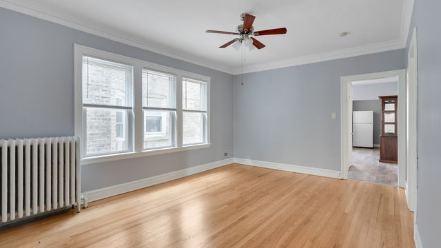 5714 N Christiana Avenue 1, Chicago, IL 60659