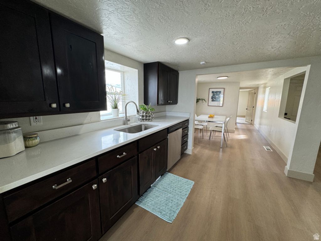 Image 7 of property listing at 260 N 5TH ST, Tooele, UT 84074