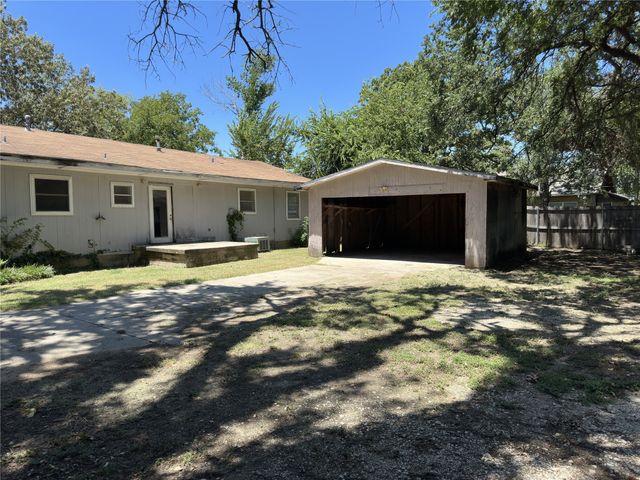 611 S Ruddell Street, Denton, TX 76205