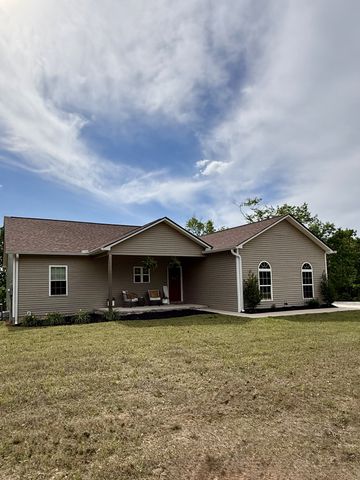 131 Gatlyn Ln, Hohenwald, TN 38462