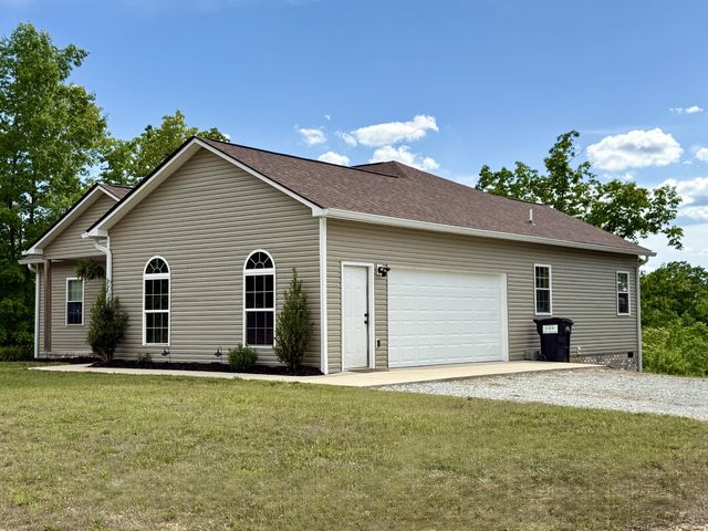 131 Gatlyn Ln, Hohenwald, TN 38462