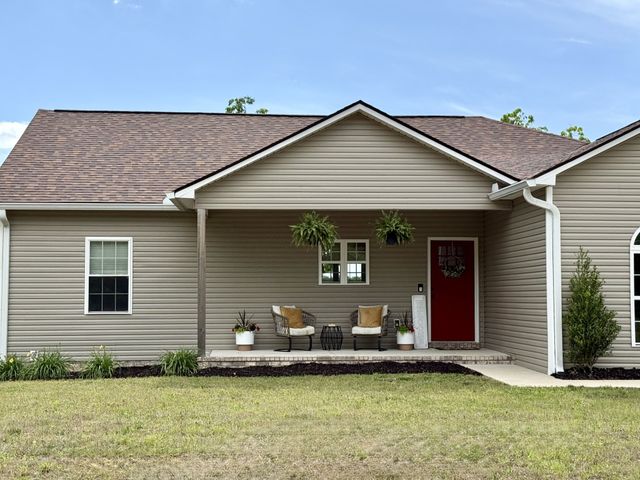 131 Gatlyn Ln, Hohenwald, TN 38462