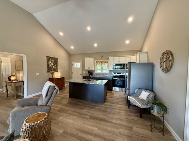 131 Gatlyn Ln, Hohenwald, TN 38462