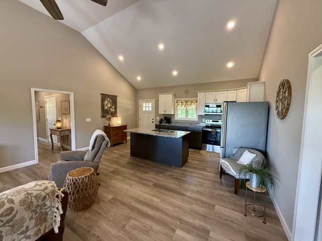 131 Gatlyn Ln, Hohenwald, TN 38462