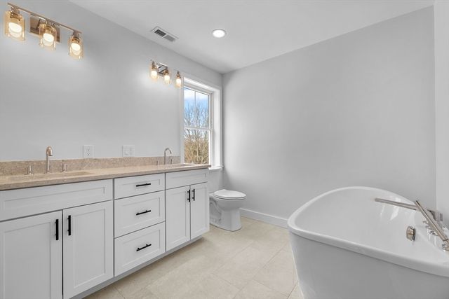 335 Salem St, North Andover, MA 01845