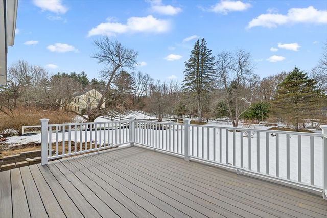 335 Salem St, North Andover, MA 01845