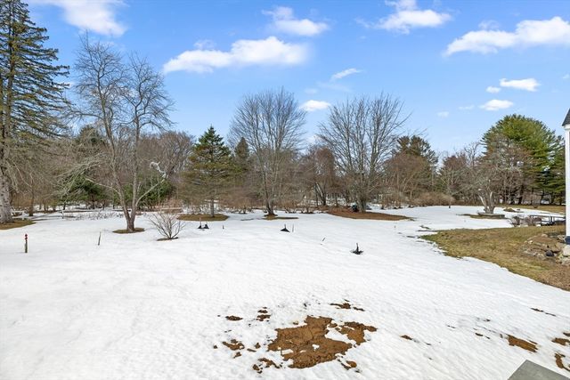 335 Salem St, North Andover, MA 01845