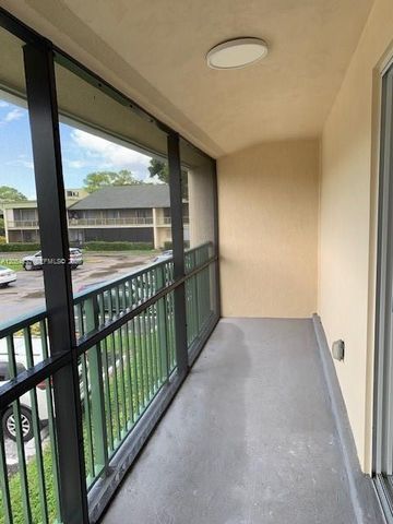 4120 NW 88th Ave 201, Coral Springs, FL 33065