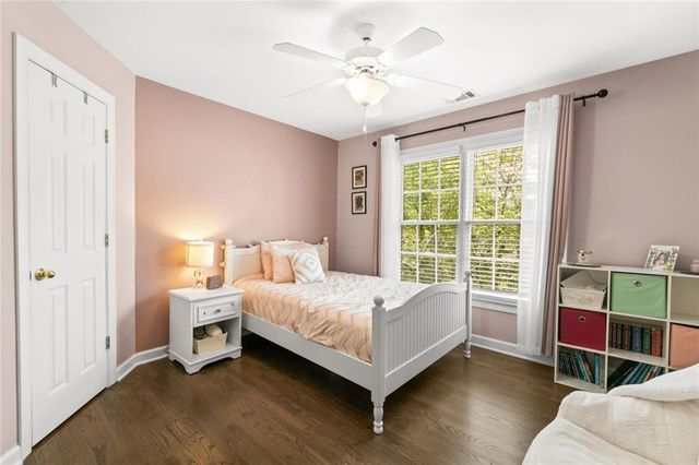 1121 Promontory Drive, Marietta, GA 30062