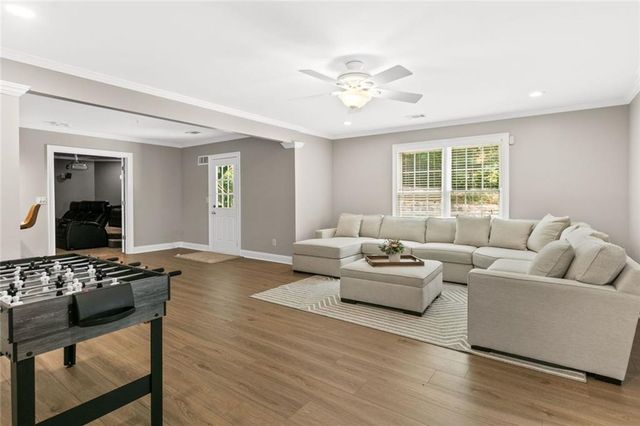 1121 Promontory Drive, Marietta, GA 30062