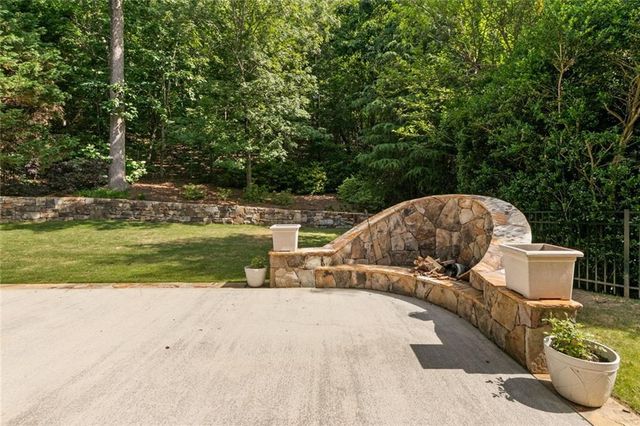 1121 Promontory Drive, Marietta, GA 30062