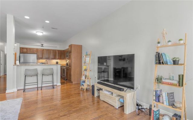 450 W Princess Anne Rd Unit 206, Norfolk, VA 23517