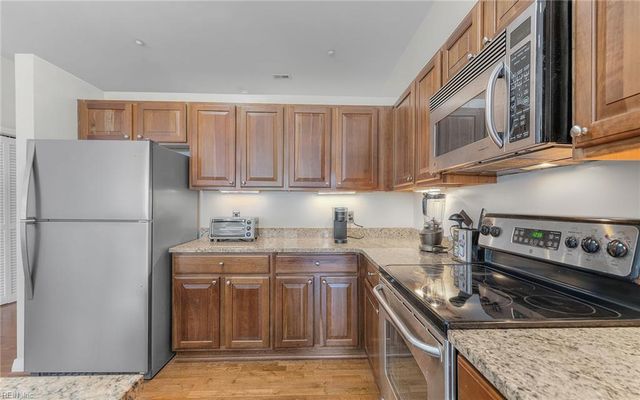 450 W Princess Anne Rd Unit 206, Norfolk, VA 23517