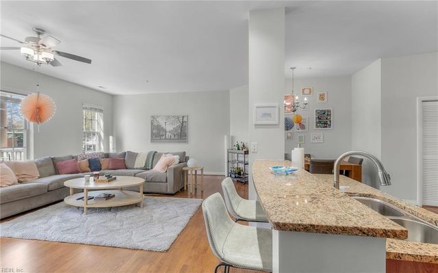 450 W Princess Anne Rd Unit 206, Norfolk, VA 23517