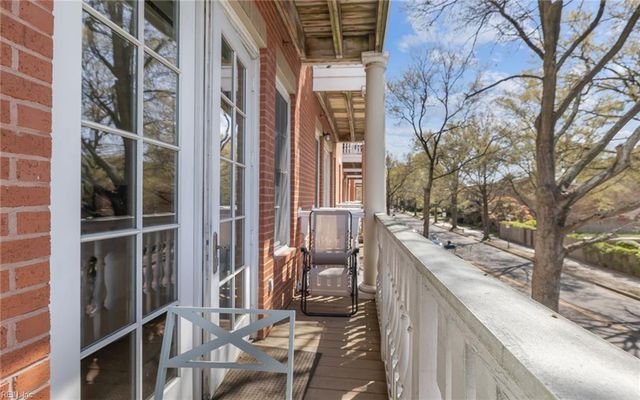 450 W Princess Anne Rd Unit 206, Norfolk, VA 23517