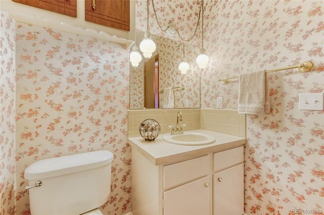 5890 W Plymouth Drive, Littleton, CO 80128