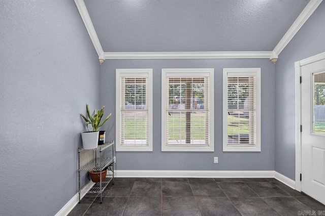 104 Parkway Square, Pearcy, AR 71964