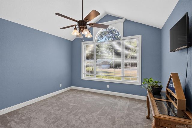 104 Parkway Square, Pearcy, AR 71964