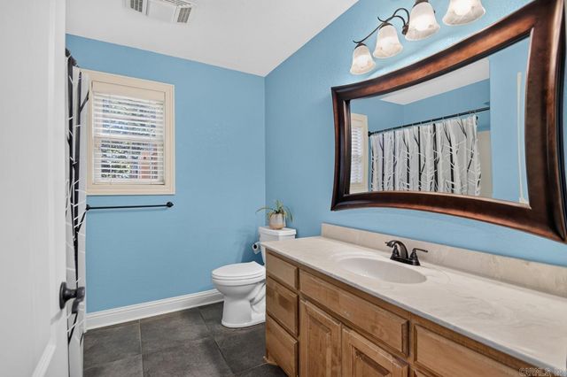 104 Parkway Square, Pearcy, AR 71964