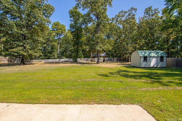 104 Parkway Square, Pearcy, AR 71964