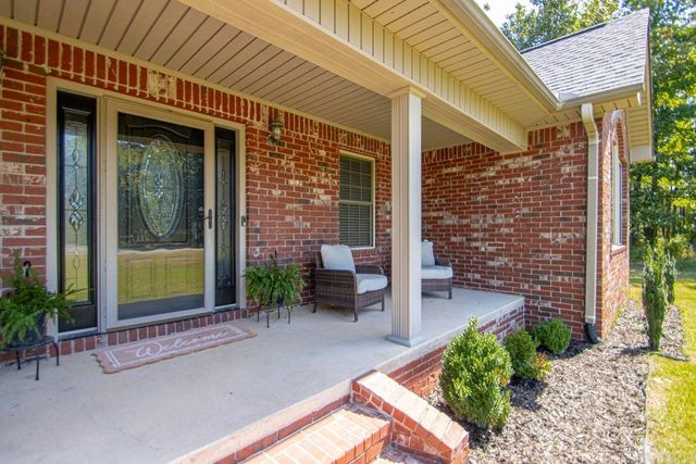 104 Parkway Square, Pearcy, AR 71964