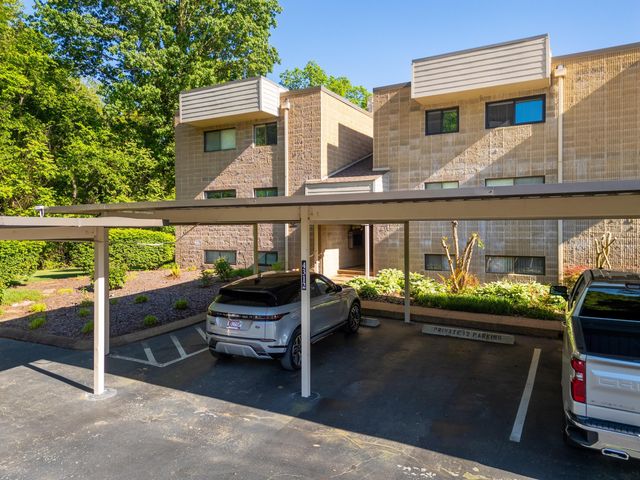 4312 Lakeshore Lane Unit 304, Chattanooga, TN 37415