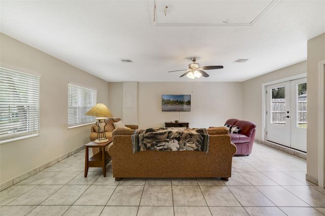 40140 PALM STREET, Lady Lake, FL 32159