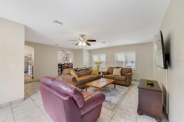 40140 PALM STREET, Lady Lake, FL 32159