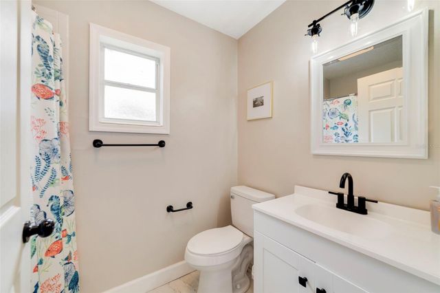 40140 PALM STREET, Lady Lake, FL 32159