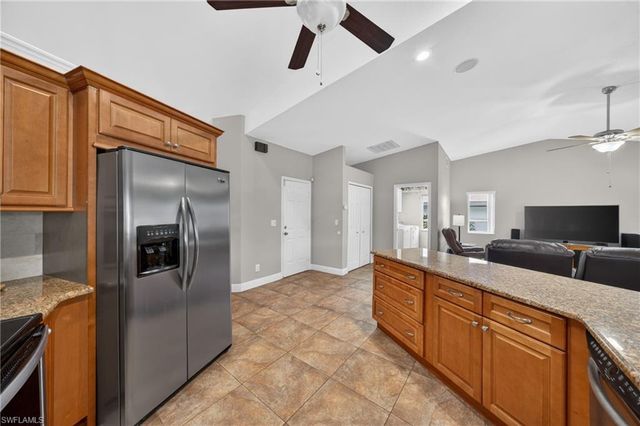 4933 Seville CT, Cape Coral, FL 33904