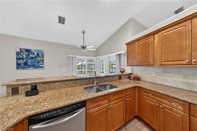 4933 Seville CT, Cape Coral, FL 33904