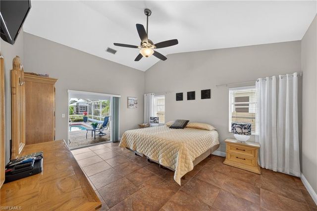 4933 Seville CT, Cape Coral, FL 33904