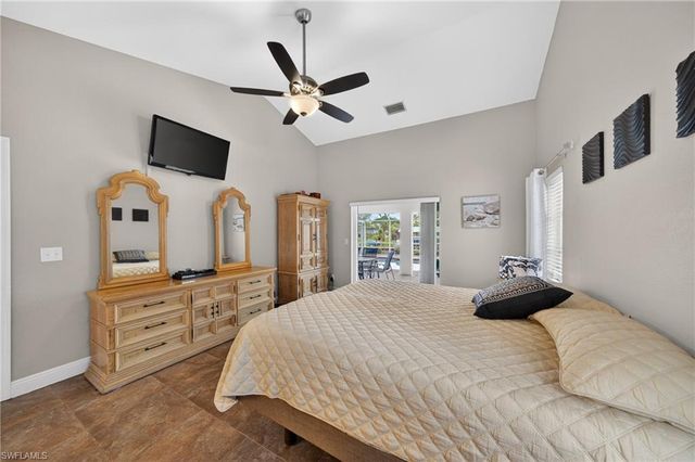 4933 Seville CT, Cape Coral, FL 33904