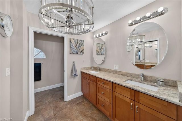 4933 Seville CT, Cape Coral, FL 33904