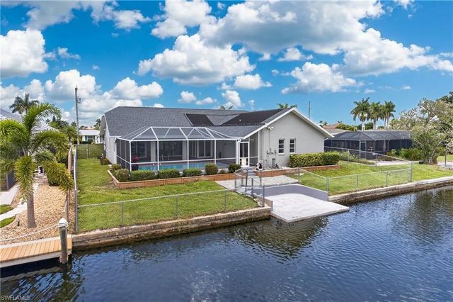 4933 Seville CT, Cape Coral, FL 33904