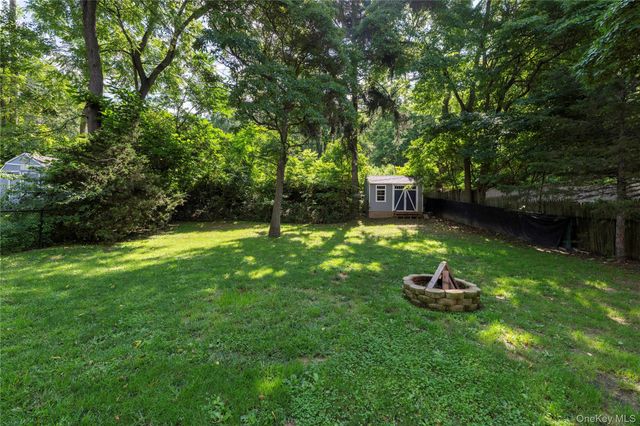 1 Zias Drive, Beacon, NY 12508