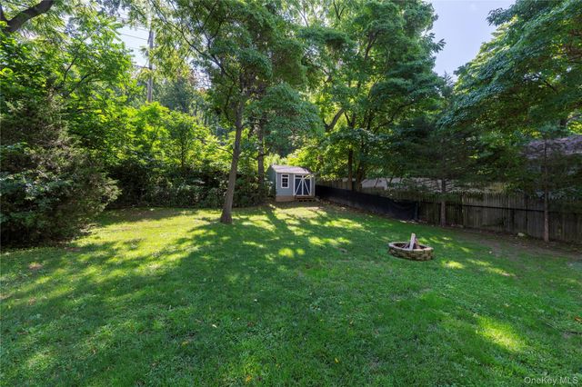 1 Zias Drive, Beacon, NY 12508
