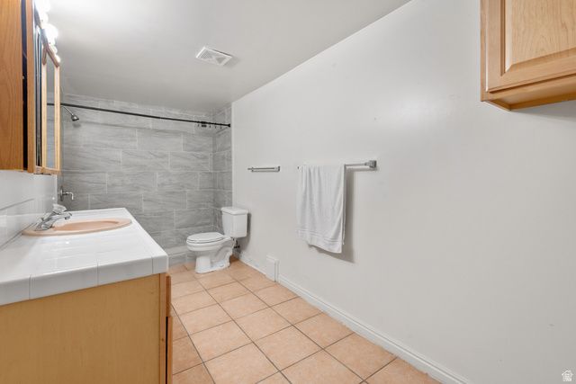 7402 S TEMPLE DR, West Jordan, UT 84084