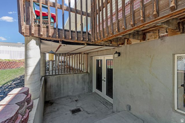 7402 S TEMPLE DR, West Jordan, UT 84084